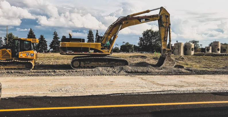 escavatore in azione